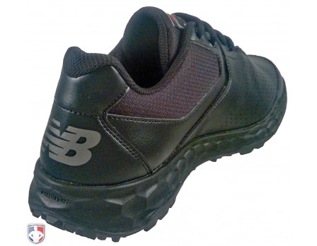 umpire base shoes