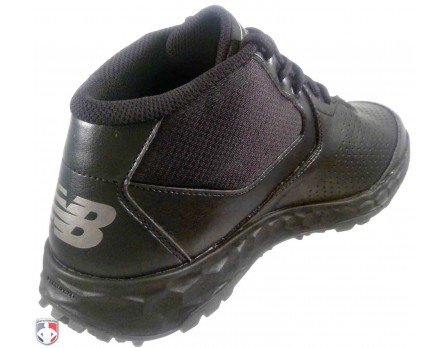 umpire base shoes